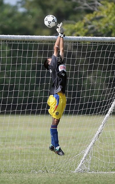 回应嘲讽，巴列卡诺主席：C罗梅西都没有抱怨过我们的更衣室